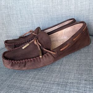 UGG Australia Women Size 7 Dakota Moccasin Slippers Dark Brown Leather Loafers